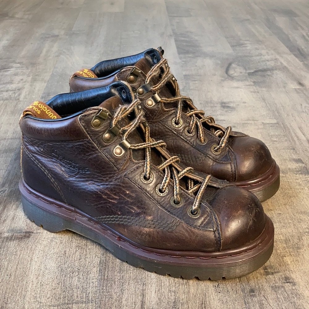 Dr Martens Saxon 8287 Boots Womens 8.0